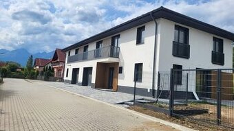 Mlynica, nove rodinne domy. 2 domy VOLNE, 2 domy PREDANE