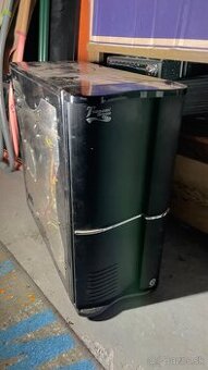 Starší PC AMD AM3 – Enermax zdroj, Gigabyte doska