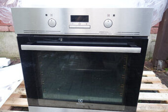 Rúra Elektrolux EOA3450