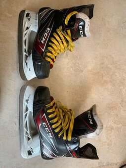 Korčule CCM JETSPEED FT470