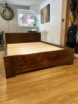 Posteľ z masívu - smrek