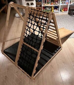 Detské drevené ihrisko