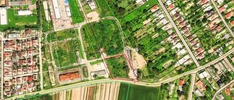 Na predaj priestranný pozemok v rozlohách – 3 000 m² alebo 2