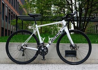 Predám cestný bicykel českej značky PELLS