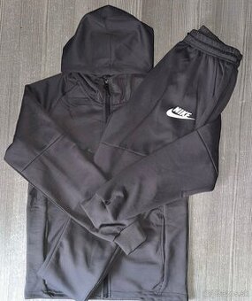 Nike Tech Fleece