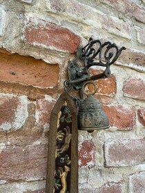 Starý zvonec so štólou