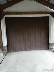 Garažová brána