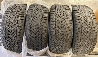 Pneu 225/40 R18