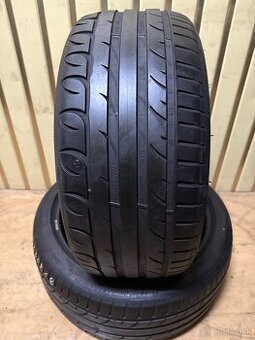 Letné pneu 2 ks 235/40R18 viem aj prezuť