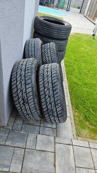Predam letne Continental215/60 R17 zimne na diskoch 215/65