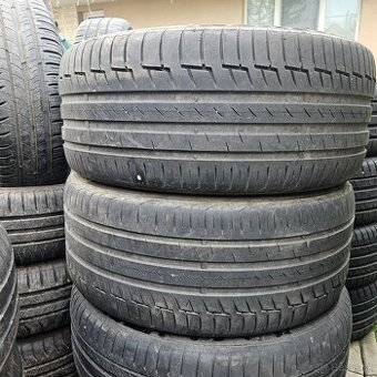 235/45 r17 Continental