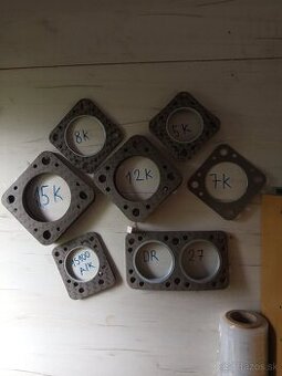 Slavia těsnění pod hlavu