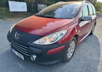 Peugeot 307 1.6 HDi TAŽNÉ PANORAMA nafta manuál 66 kw