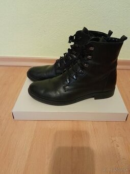 Lasocki čierne čižmy