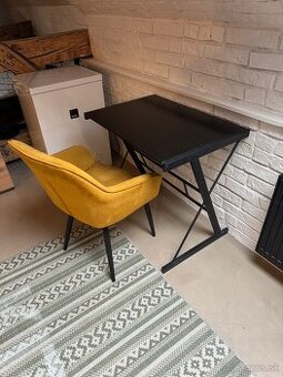 Industriálny nábytok a mraznička