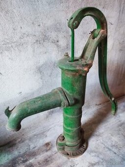 Ručná pumpa na vodu