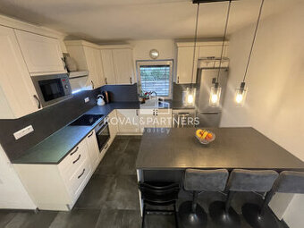 Útulný 3 izbový rodinný dom v Kolíňanoch