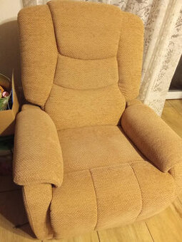 polohovacie elektrické kreslo