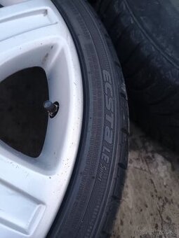 215/35 R19 letné pneu