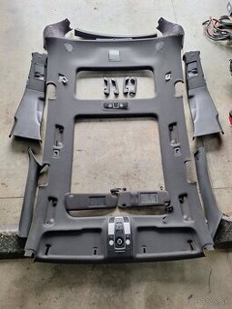 Čierna stropnica audi Q7