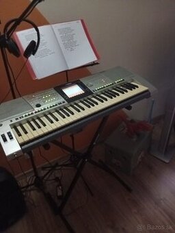 Predám Yamaha psr 3000