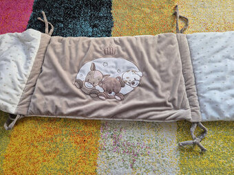 Chránič do detskej postieľky značky Nattou