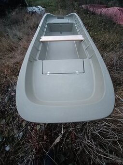 Forma na výrobu laminátových rybárských člnov, lodí