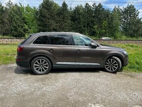 Audi q7 rv2016