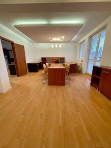 NA PRENÁJOM kancelárske priestory v centre mesta Bardejov - 1