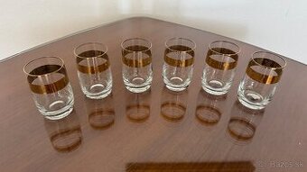 Sada 6 elegantných pohárov so zlatým dekórom