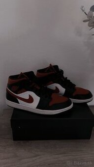 Nike Jordan 1 Mid Black Fire Rad