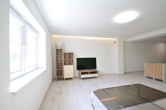 Prenájom 3 izb. byt s terasou v rod. dome, Poprad - Východ