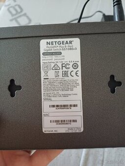 NETGEAR PRO SAVE Switch