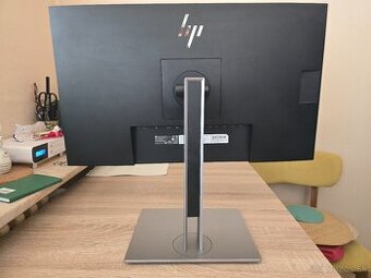 HP EliteDisplay E273d