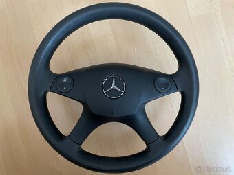 MERCEDES volant - 1