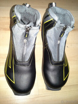 Bežkárske topánky č. 40 profil SNS