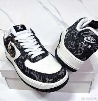 Nike Air Force x Louis Vuitton Black