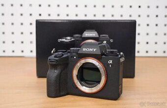 BEZCHYBNÝ fotoaparát Sony Alpha 1 vrátane originálneho balen
