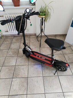 Kolobežka kugo kirin m4