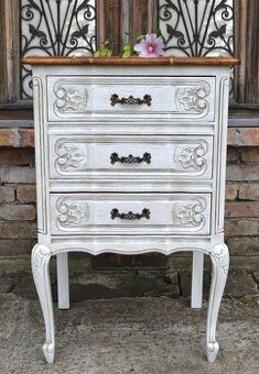 Komoda so šuflíkmi