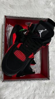 Predám tenisky jordan 4 nové Nike red nové 44 veľkosť
