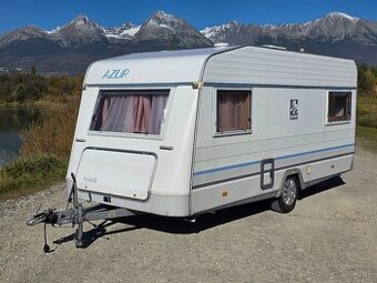 Obytny prives Knaus Azur 450 - 1200 kg, predstan