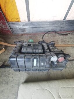 Vyrovnávacia nádoba actros