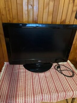 Predám LG LCD televízor – uhlopriečka 80 cm