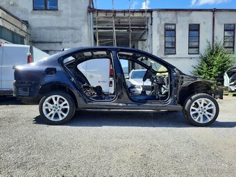 bočnica, prah, stĺpik, nosník Octavia 3