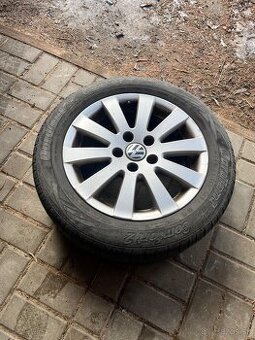 Sada letných pneumatík a originál diskov Vw