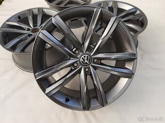 Alu disky Volkswagen Passat B8 R18 Dartfort grafit