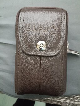 Kožená taštička na opasok