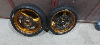 Honda hornet cb 600f