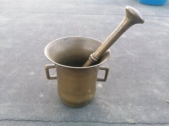 Predám veľký starožitný mosadzný mažiar